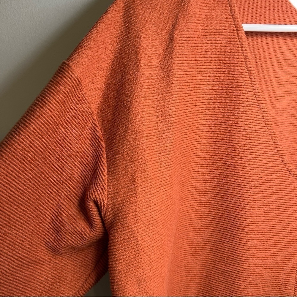 Texture & Thread Madewell Women Sz L Sweatshirt Burnt Orange Front Tie V Neck - Picture 10 of 12